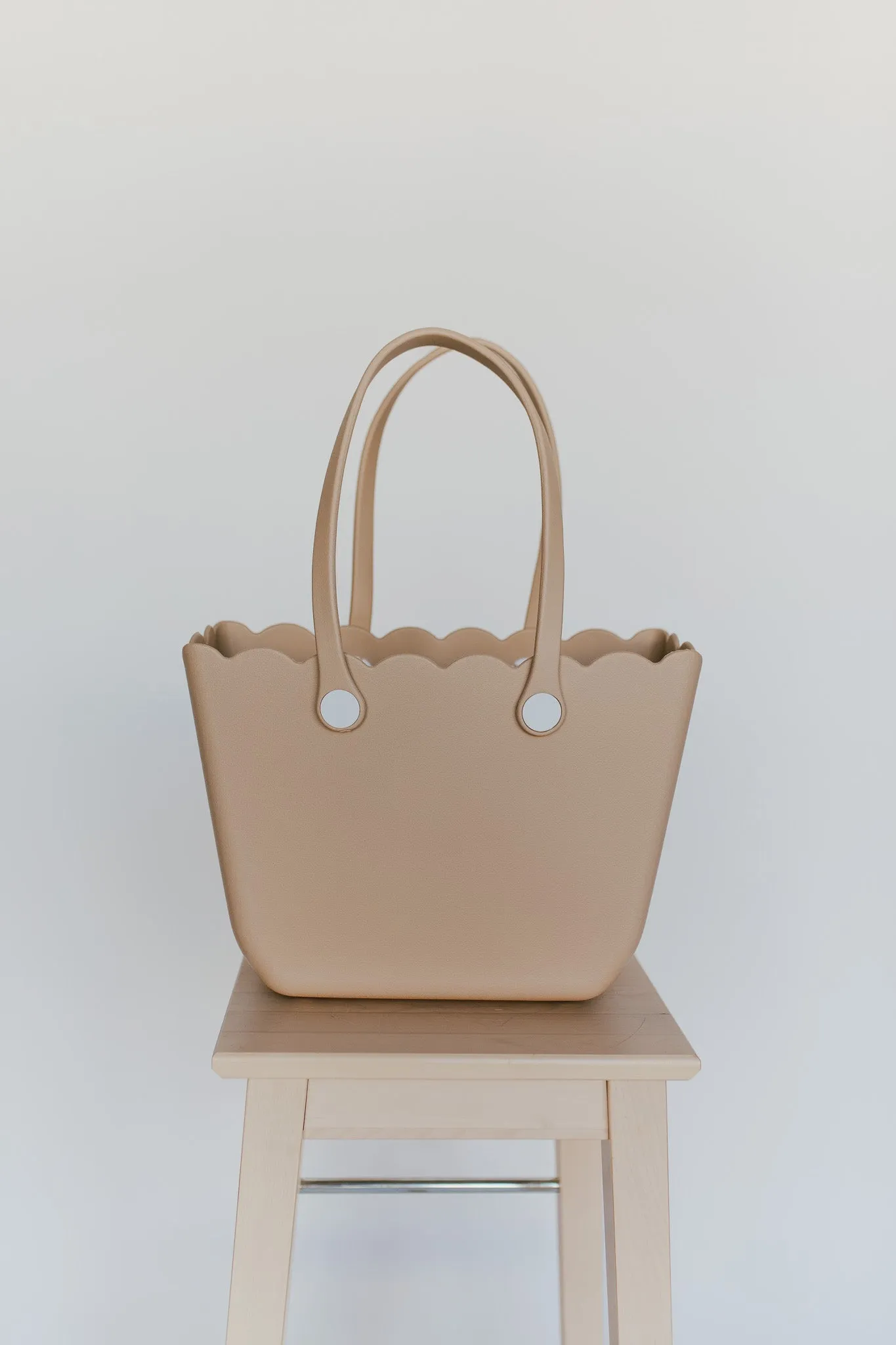 Rose Scalloped Versa Tote